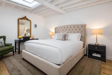 酒店 The Charlie West Hollywood