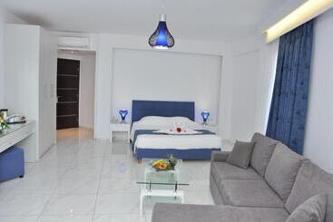 ホテル Zorbas Beach