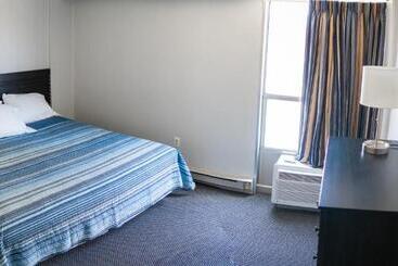 모텔 Windjammer Motor Inn