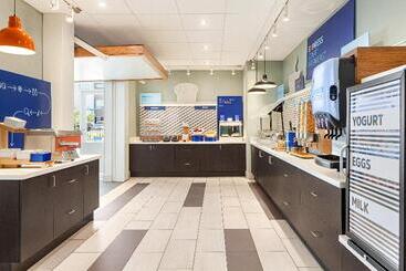 Отель Holiday Inn Express & Suites Austin North Pflugerville, An Ihg