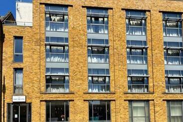 شقة فندقية Axiom Park