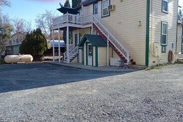 호텔 All Seasons Groveland Inn