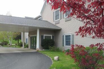 酒店 Brook Pointe Inn