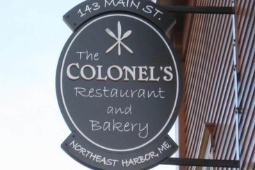 فندق Colonel S Suites