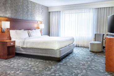 בית מלון כפרי Courtyard By Marriott Denton