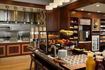 ホテル Hilton Garden Inn Ann Arbor