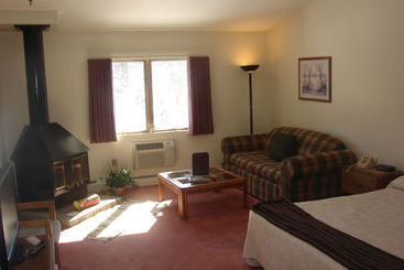 هتل Mendon Mountainview Lodge