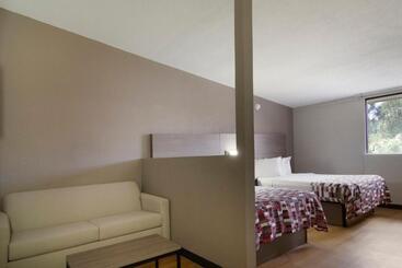 酒店 Red Roof Inn & Suites Brunswick I95