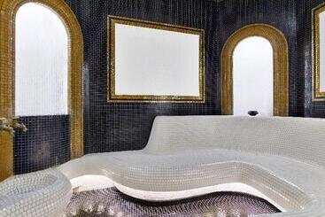 فندق The St. Regis Moscow Nikolskaya