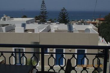 דירה Irene Village