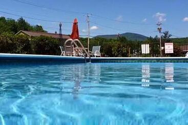 모텔 Gorham Motor Inn