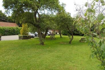 酒店 The River Don Tavern And Lodge