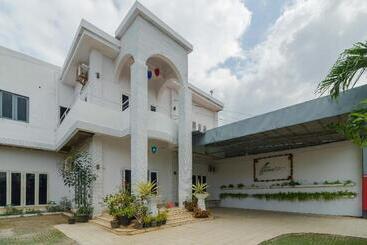 پانسیون Reddoorz Syariah Near Museum Tsunami Aceh 2