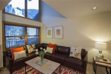 Cimarron Lodge