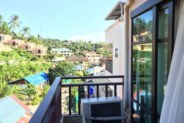 هتل Enjoy S Beach House & Cafe