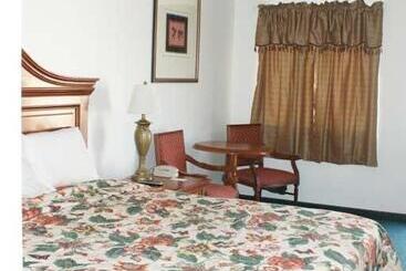 酒店 Hwy Express Inn And Suites