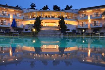 هتل Kohylia By La Scala Beach