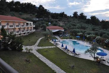 هتل Kohylia By La Scala Beach