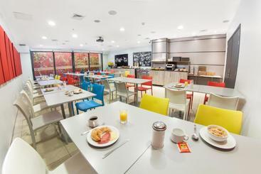 هتل Orpheo Express