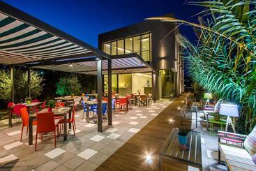 호텔 Proimos Maisonnettes