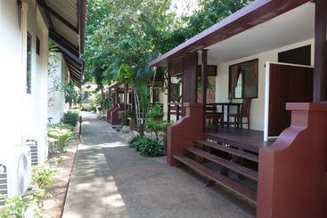 هتل Green Park Resort