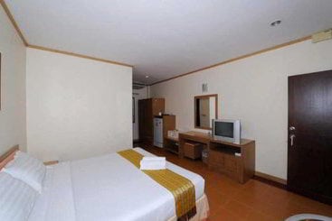 هتل Green Park Resort