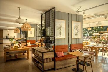 Places Hvar Hotel By Valamar