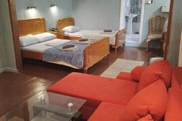 Miranta Hotel   Apartments & Studios