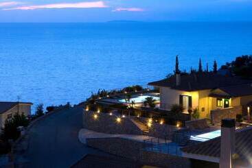 דירות לתיירים Pantheon Villas