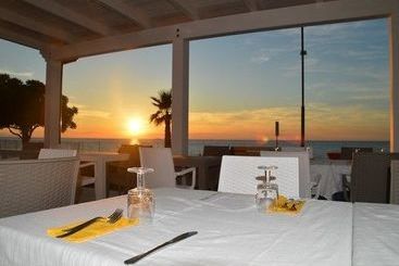 اقامتگاه Vela Club Hotel & Appartamenti
