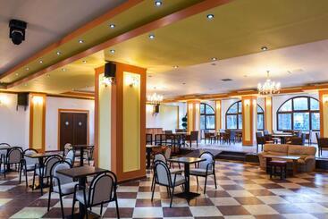 渡假胜地  Chrysoula Hotel & Apartments