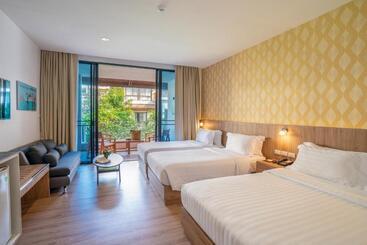 The Briza Beach Resort, Samui Sha Plus