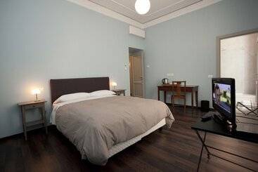 B&b Santi Quattro Al Colosseo