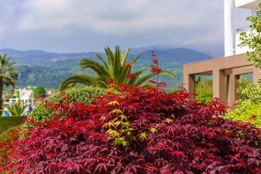 Cronwell Platamon Resort 