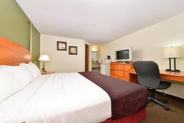 فندق Charleston Eagle Inn