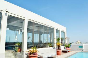 هتل Four Points By Sheraton Doha