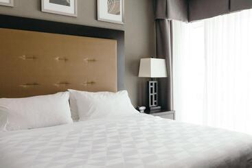 فندق Holiday Inn And Suites East Peoria, An Ihg