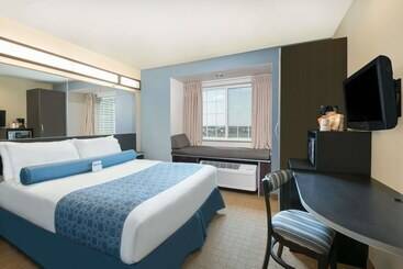 Microtel Inn & Suites By Wyndham Stanley