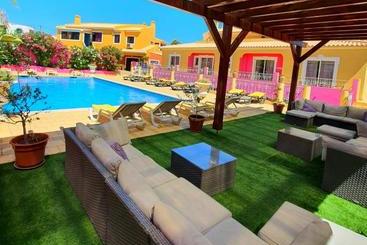 Апартаменты Vila Graciosa Tranquility Oasis