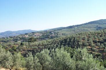 קוטג'' Agriturismo Il Colle