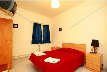 Общежитие Hostal Elkano