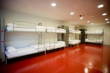 Bbk Bilbao Good Hostel