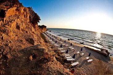 בית מלון כפרי Ammos Luxury Resort