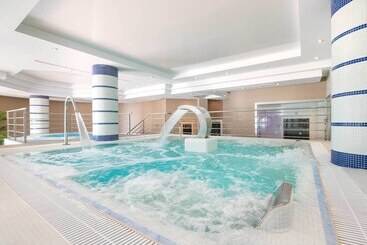 Estepona Hotel & Spa Resort