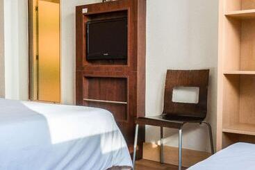 فندق Ibis Girona