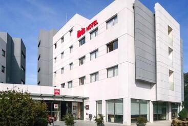 هتل Ibis Girona