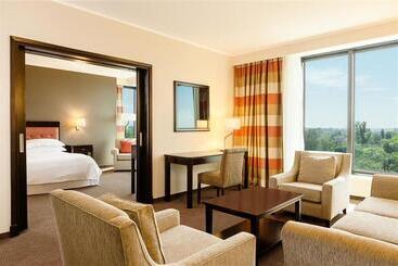 هتل Sheraton Tucuman