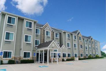 فندق Three Rivers Inn & Suites