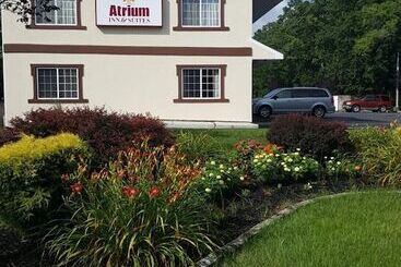 Мотель Atrium Inn & Suites
