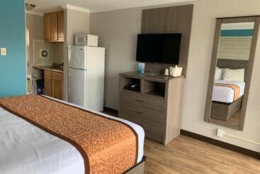 מוטל Dolphin Inn